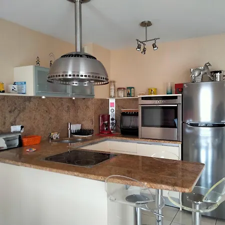Duplex De Charme - Proche Plage, Port & Rues Pietonnes Avec Parking Prive - Fr-1-331-6 * Les Sables-dʼOlonne